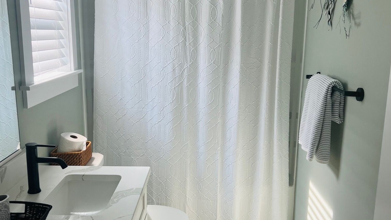 Photo of Bathroom in Corolla Light