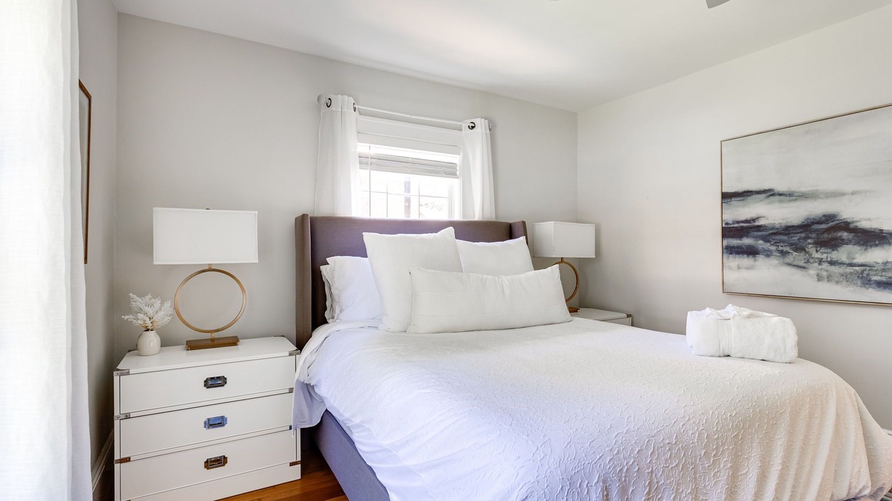 Photo of Bedroom in Downtown