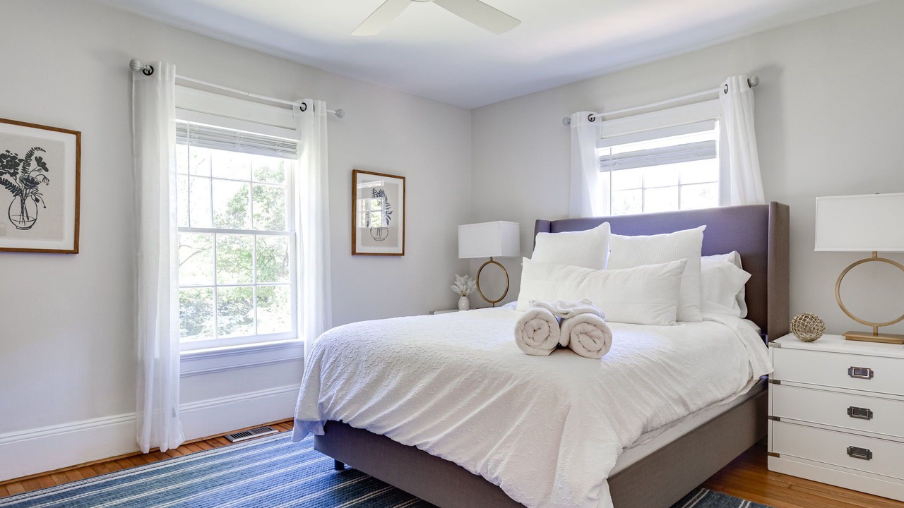 Photo of Bedroom in Downtown