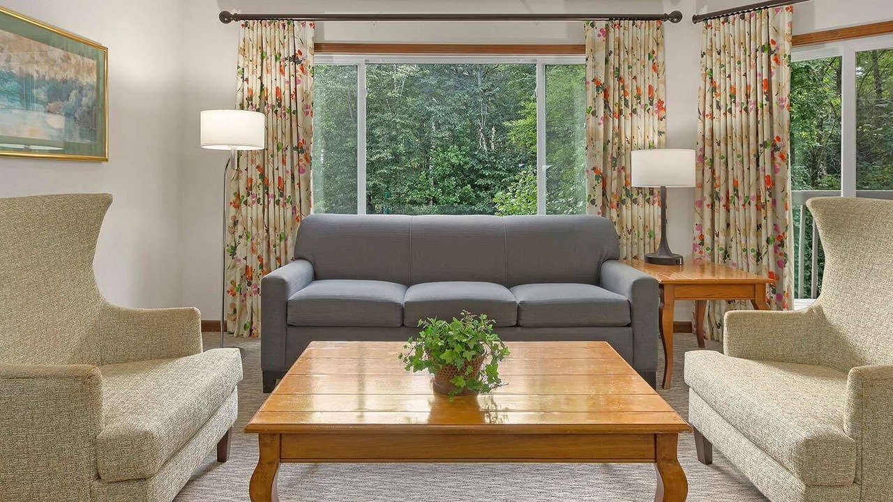 Photo of Livingroom in Sapphire