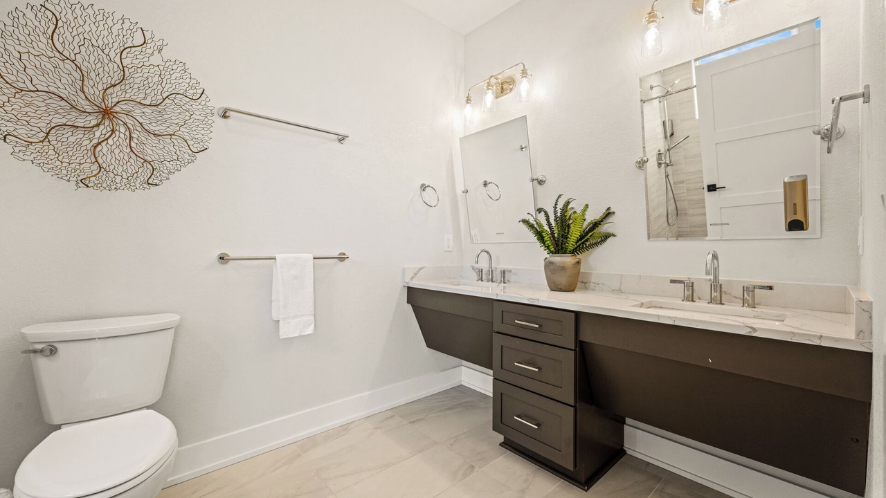 Photo of Bathroom in Hatteras
