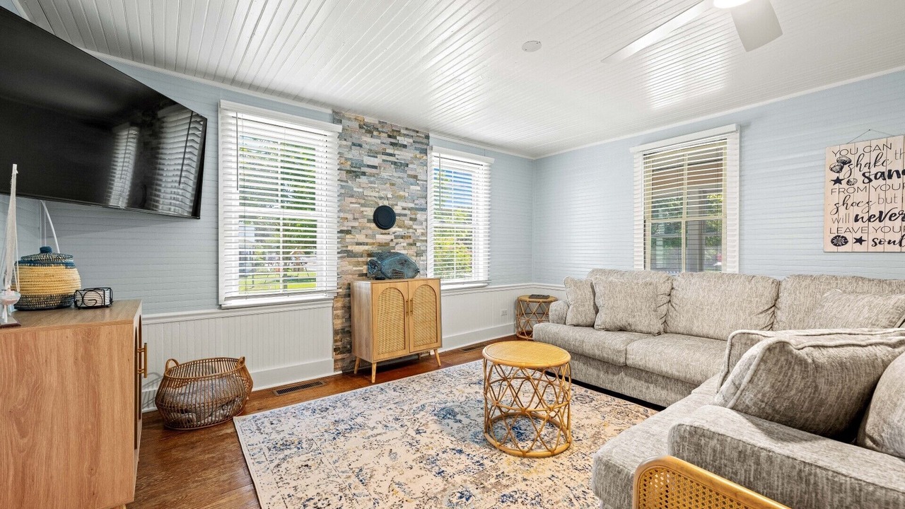 Photo of Livingroom in Historic Downtown Manteo