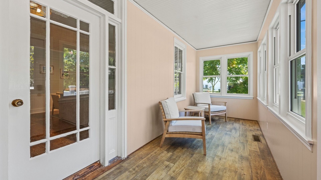 Photo of Patio Balcony in Historic Downtown Manteo