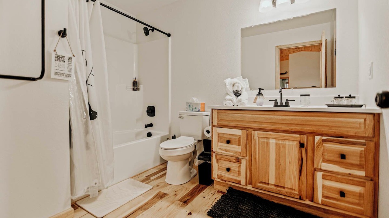 Photo of Bathroom in Murphy