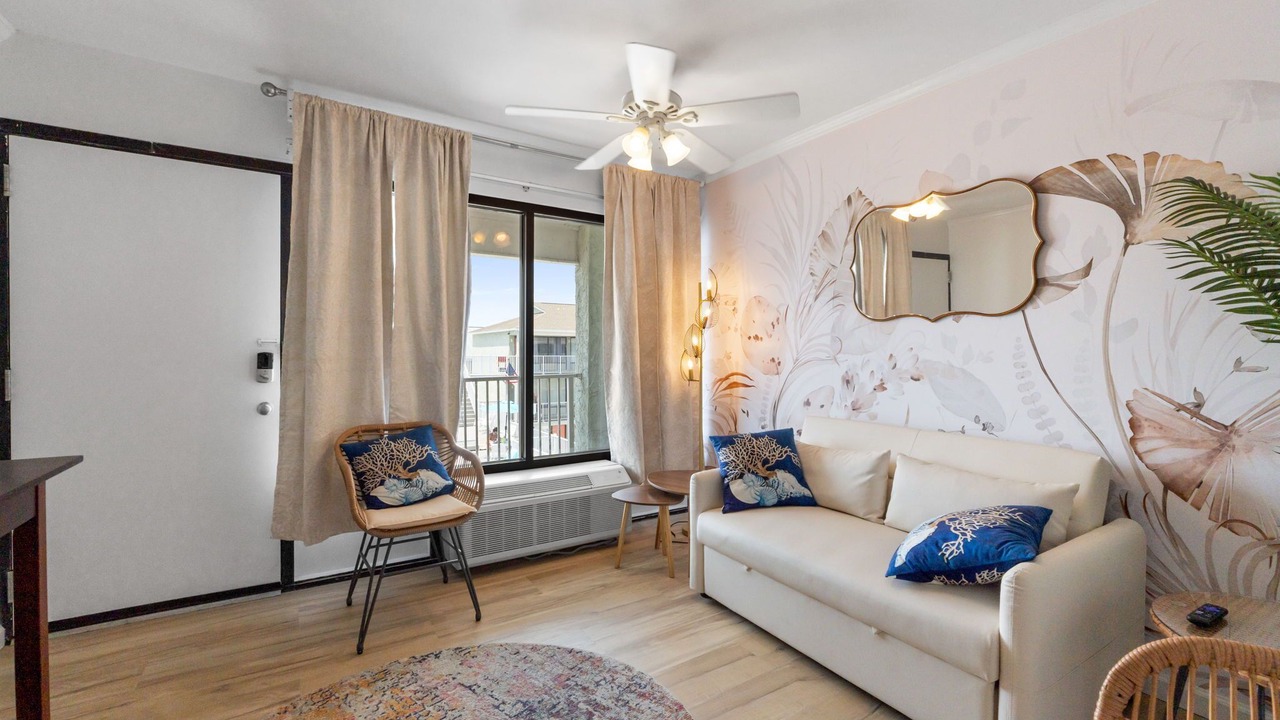Photo of Livingroom in Ocean Isle Beach