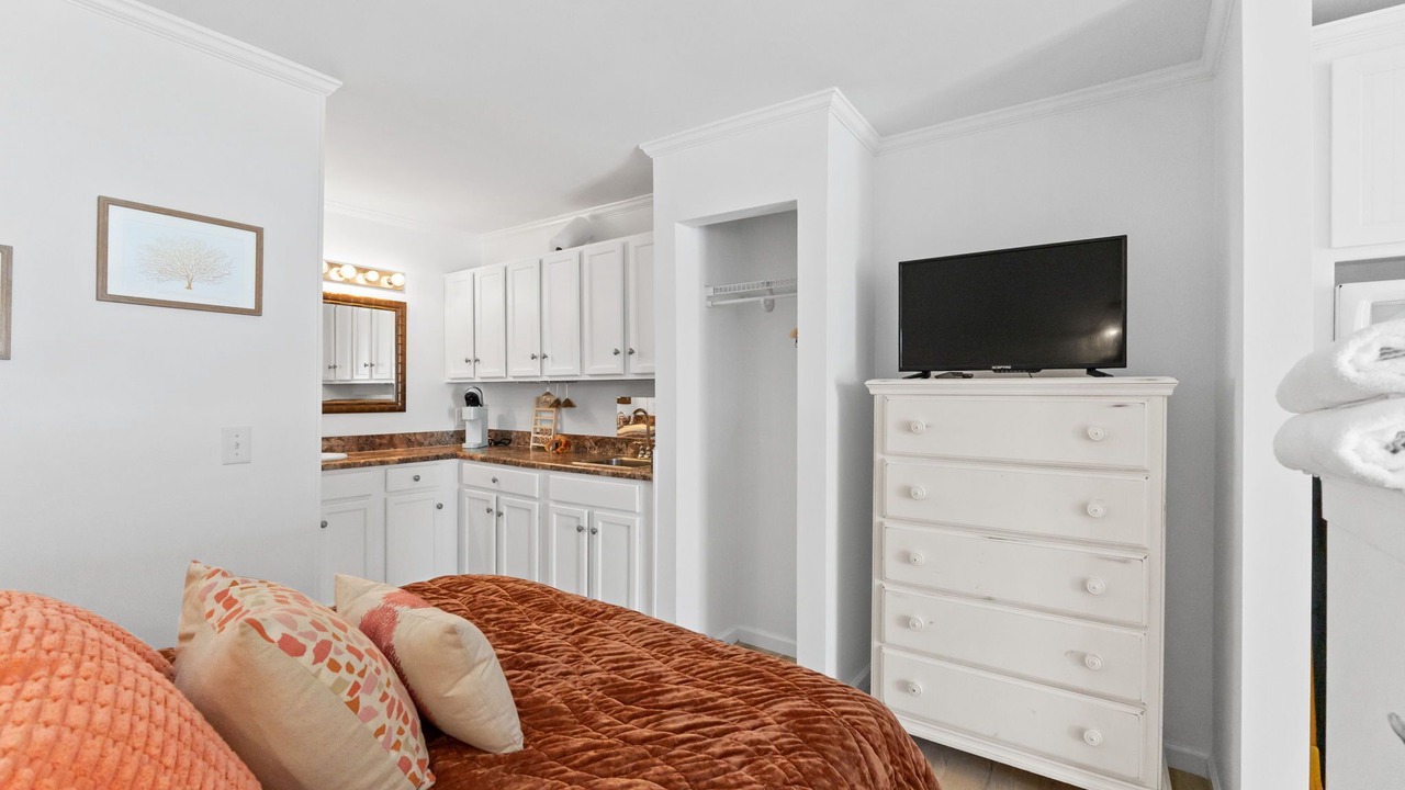 Photo of Bedroom in Ocean Isle Beach