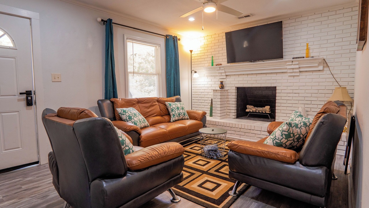 Photo of Livingroom in Paw Creek