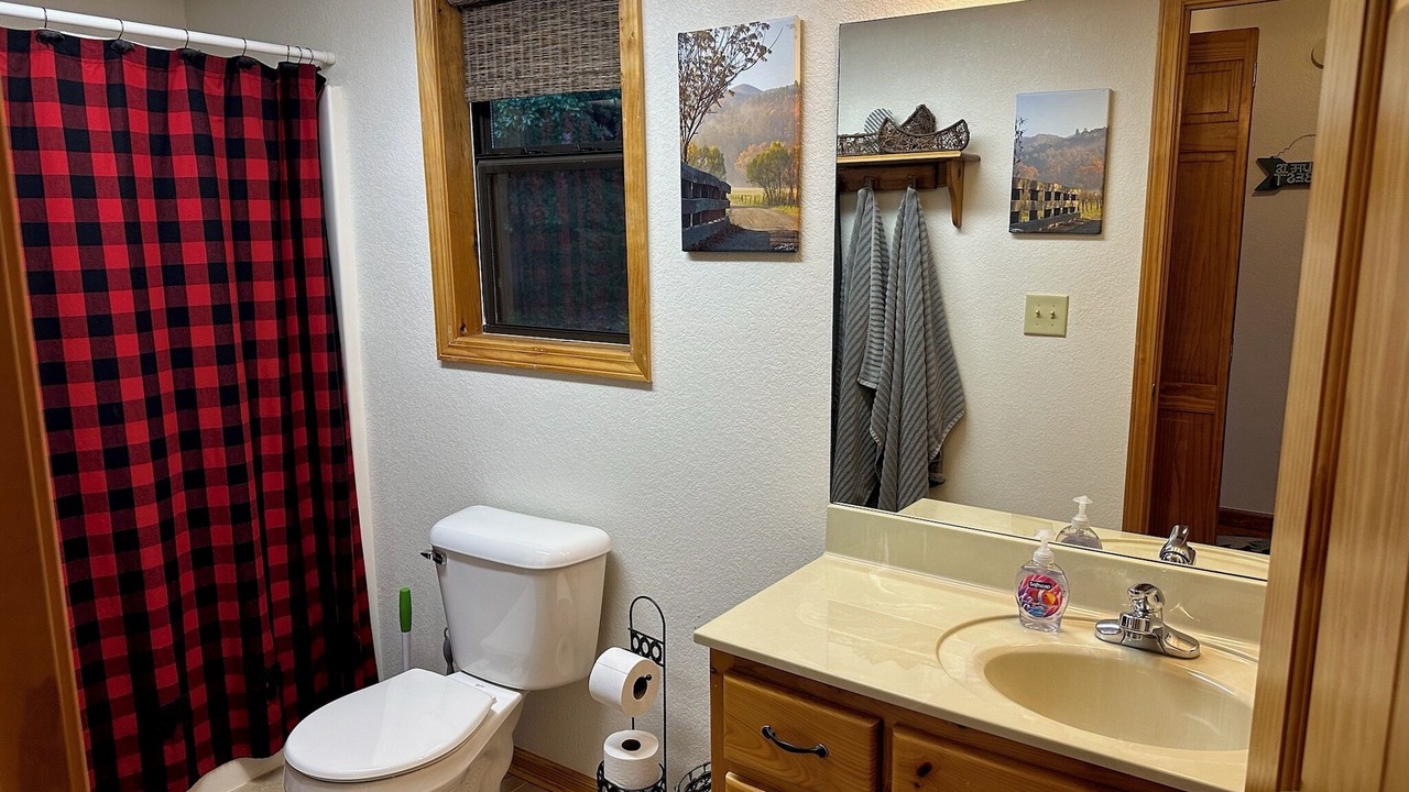 Photo of Bathroom in Unaka