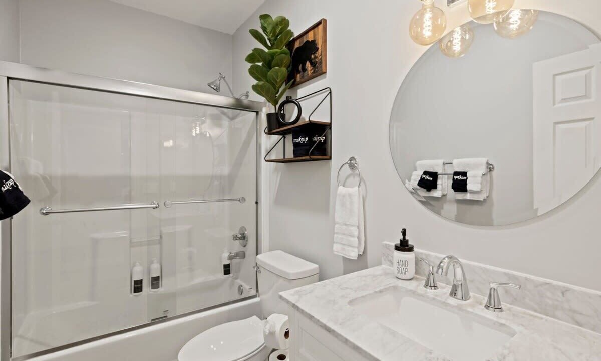 Photo of Bathroom in Fairview