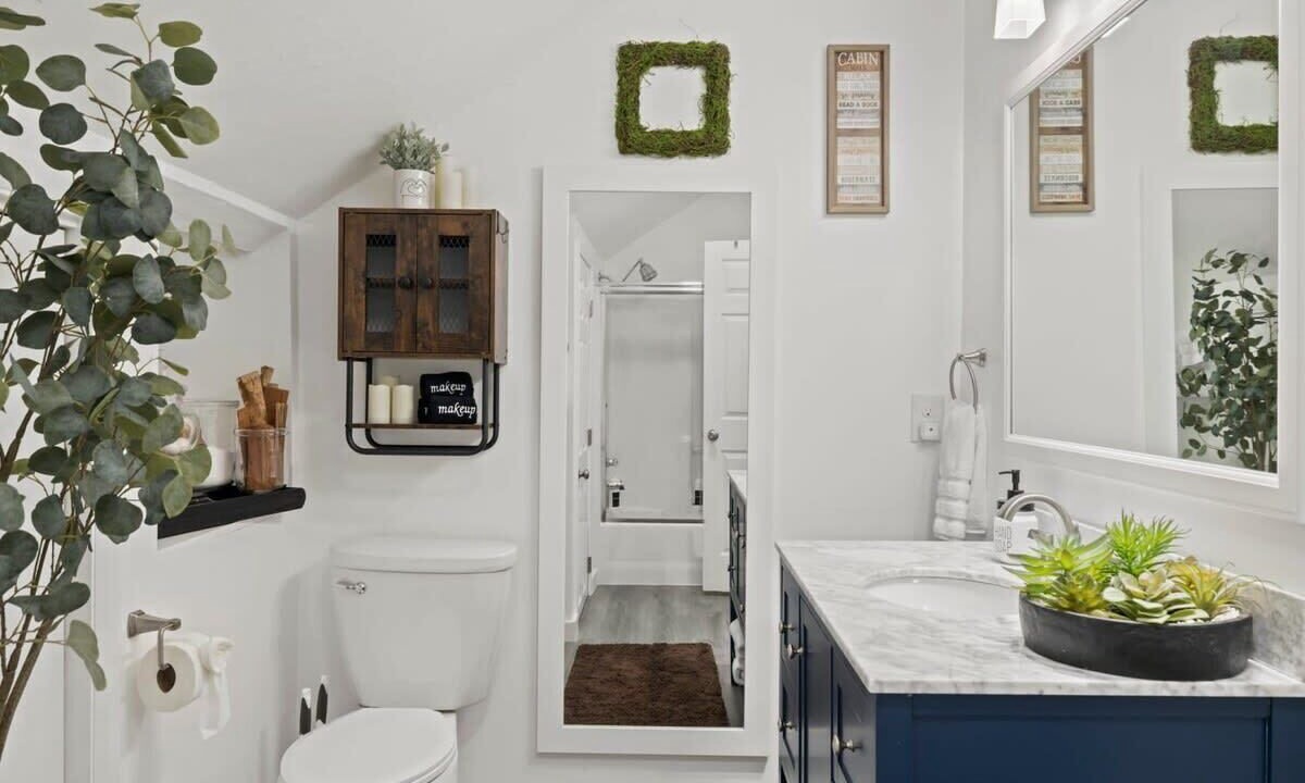 Photo of Bathroom in Fairview