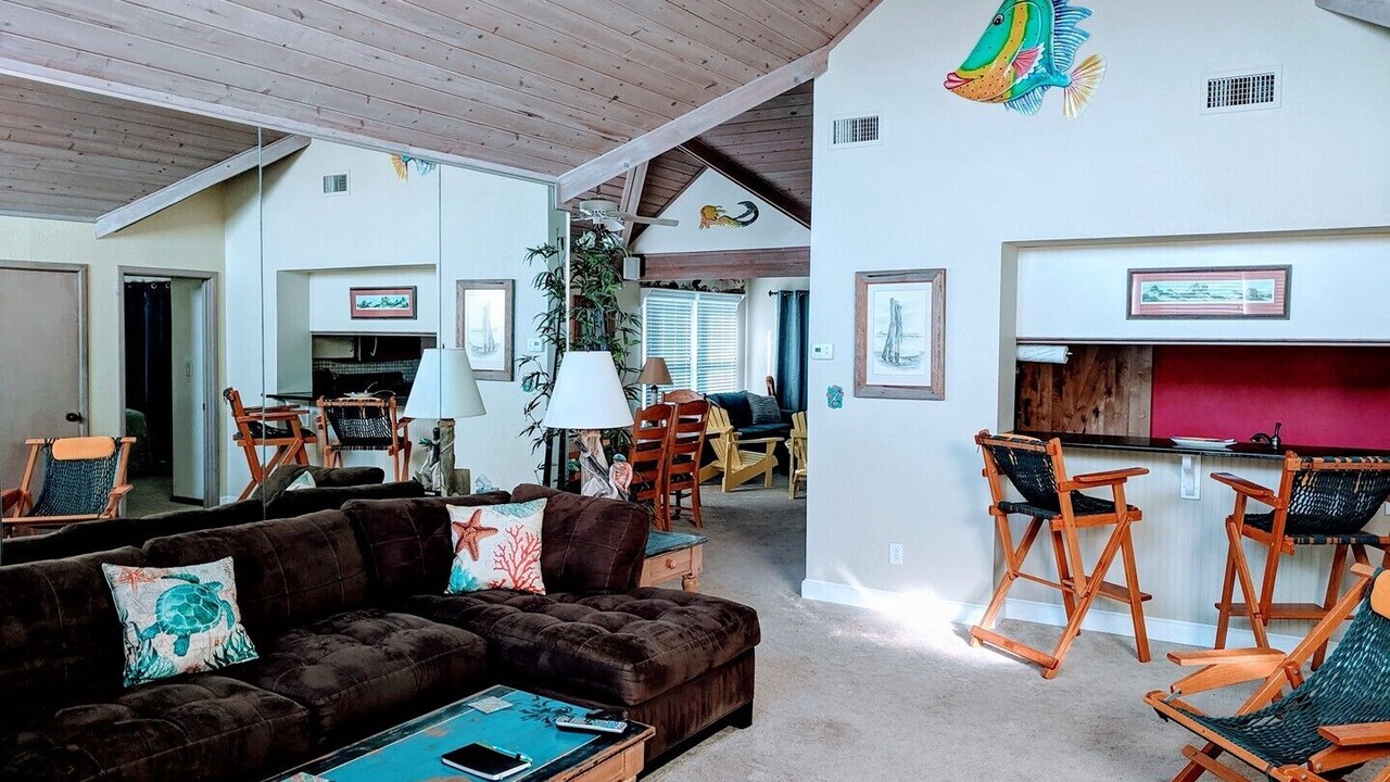 Photo of Livingroom in Kill Devil Hills