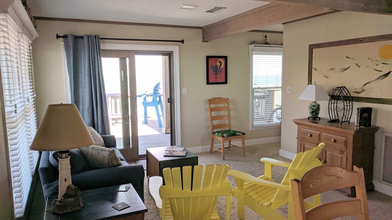 Photo of Livingroom in Kill Devil Hills