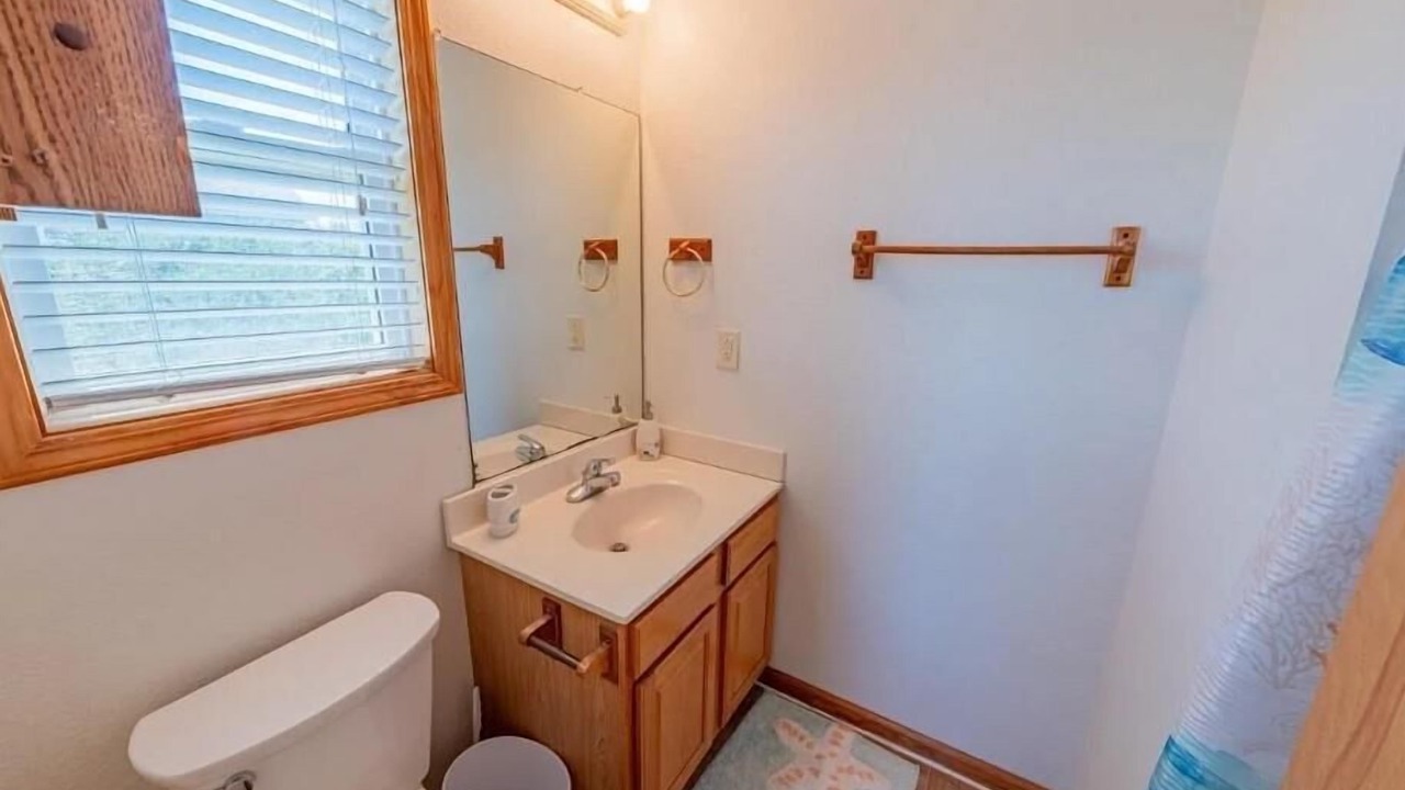 Photo of Bathroom in Colington