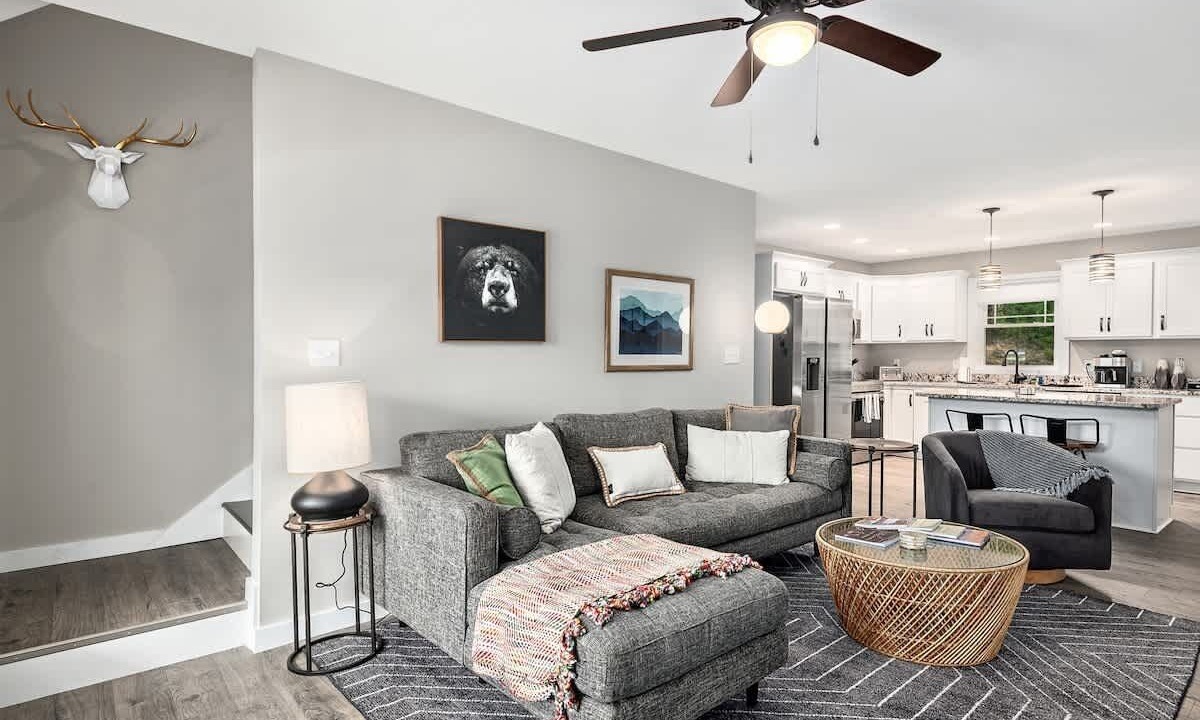 Photo of Bedroom in Candler