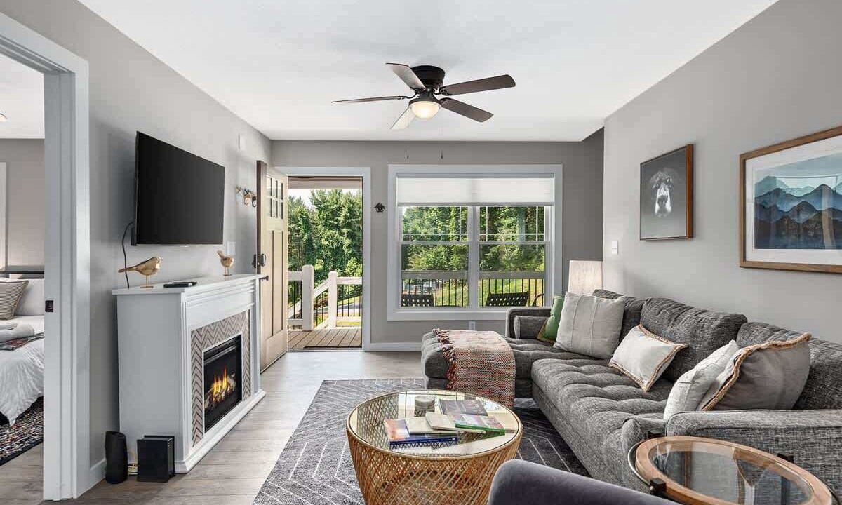 Photo of Bedroom in Candler