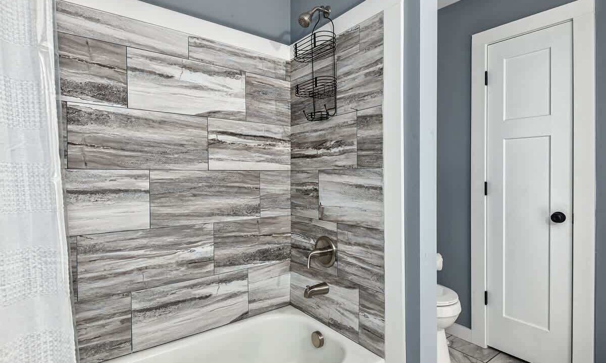 Photo of Bathroom in Candler