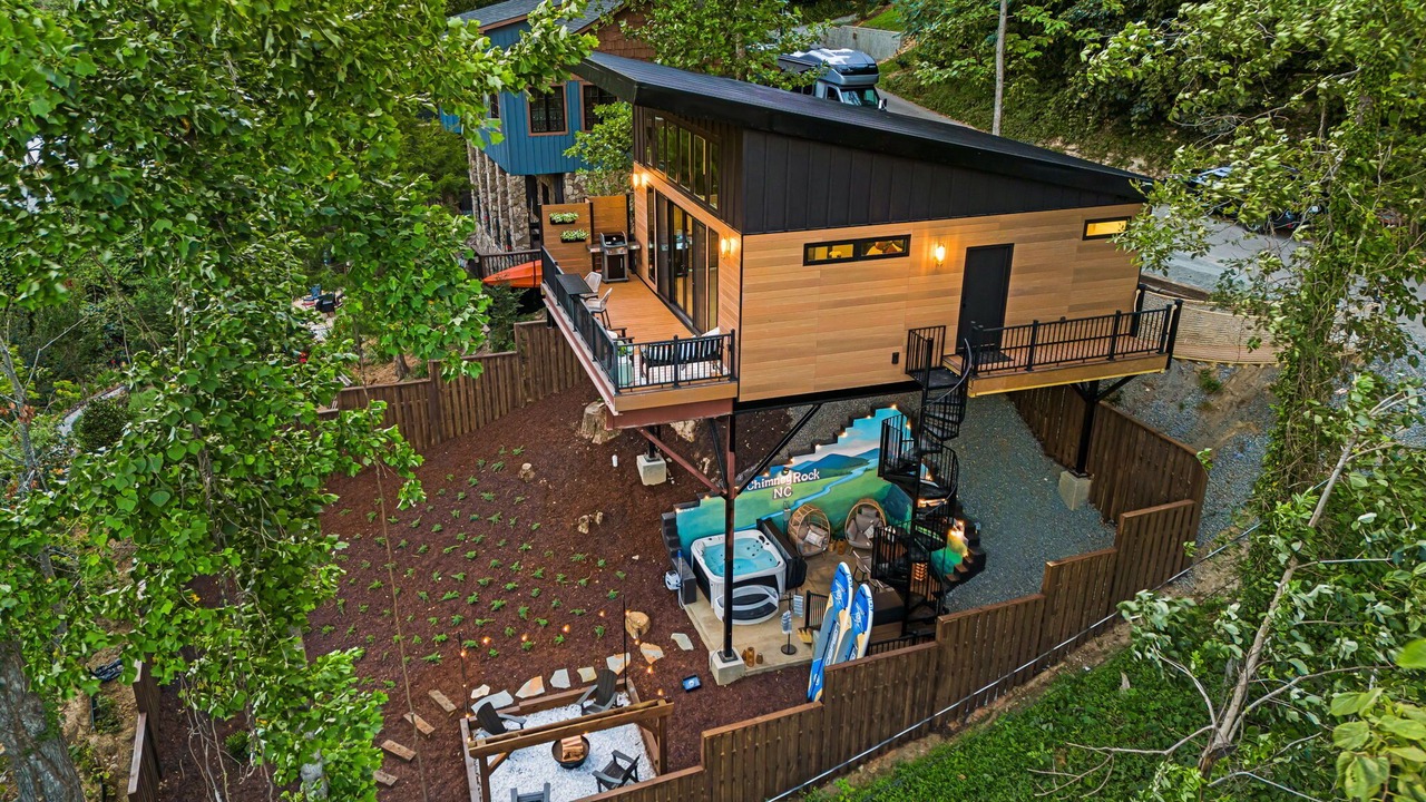 Photo of Outdoor in Chimney Rock