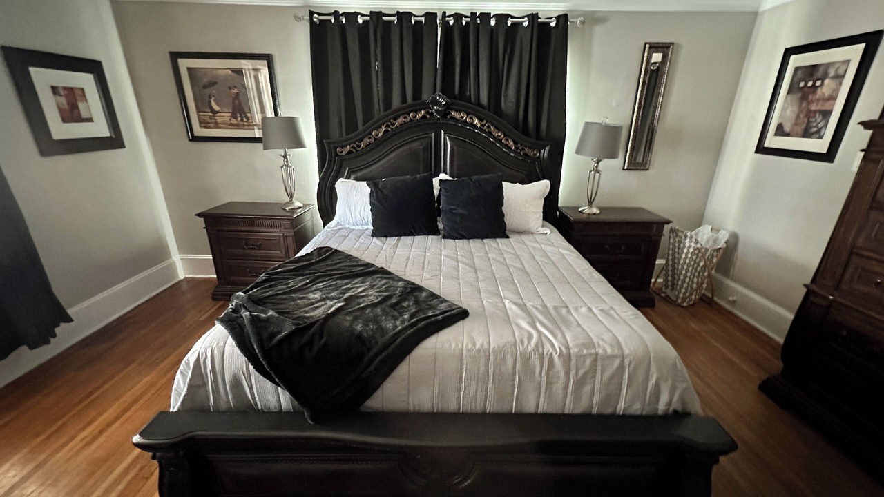 Photo of Bedroom in Mooresville