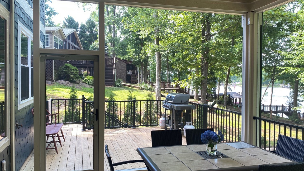 Photo of Outdoor in Woodland Shores