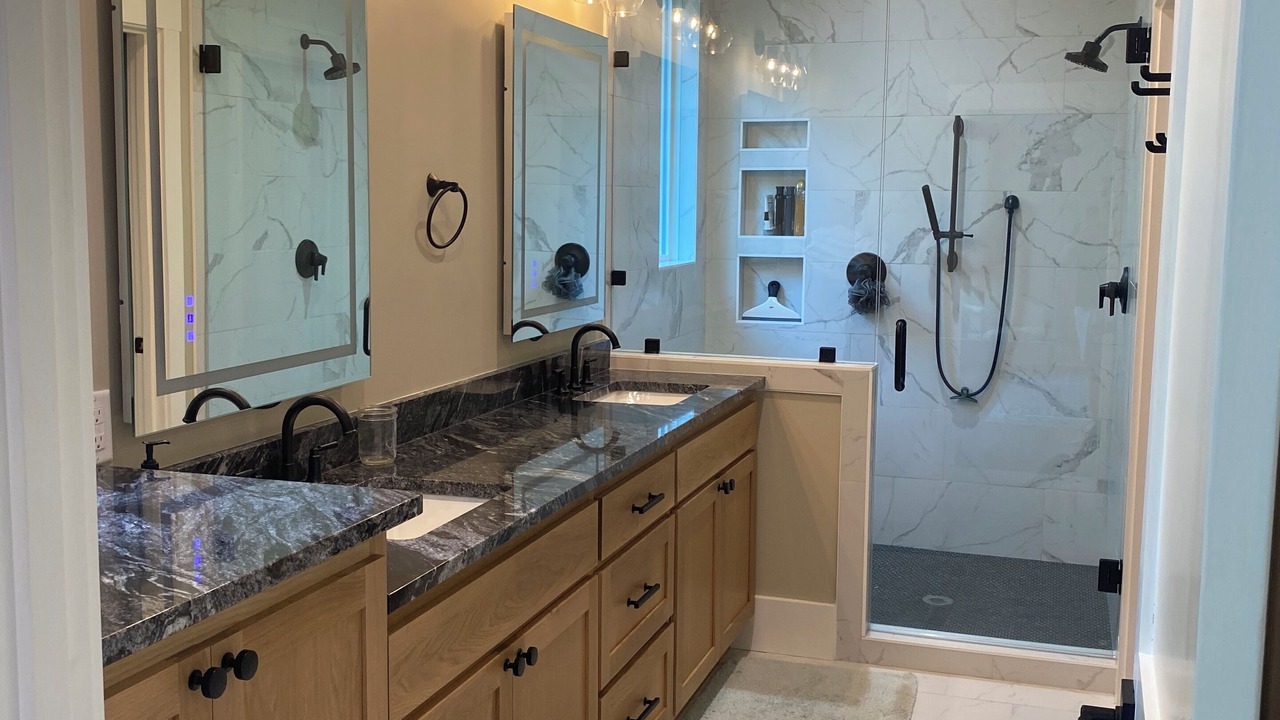 Photo of Bathroom in Woodland Shores