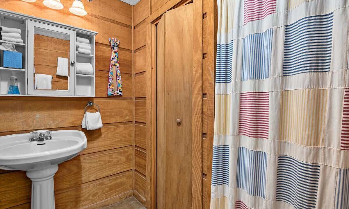 Photo of Bathroom in Lake Lure