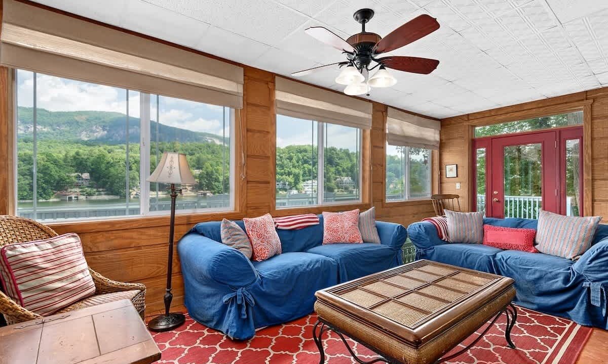 Photo of Bedroom in Lake Lure