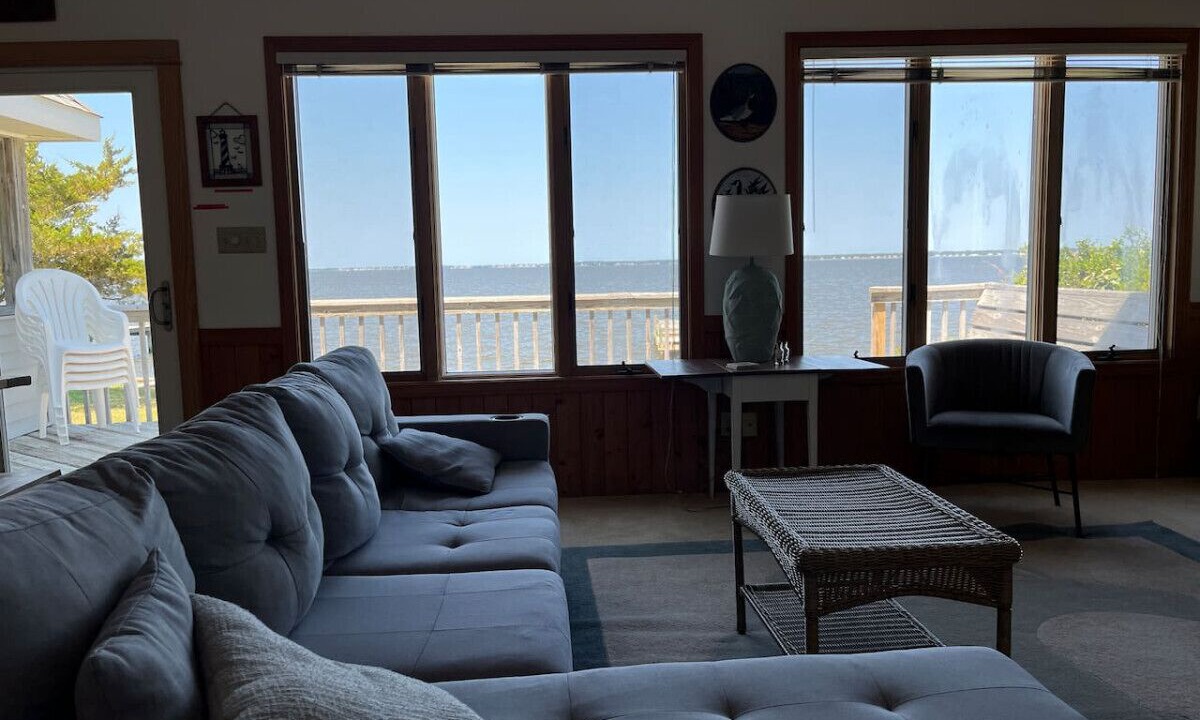 Photo of Livingroom in Colington