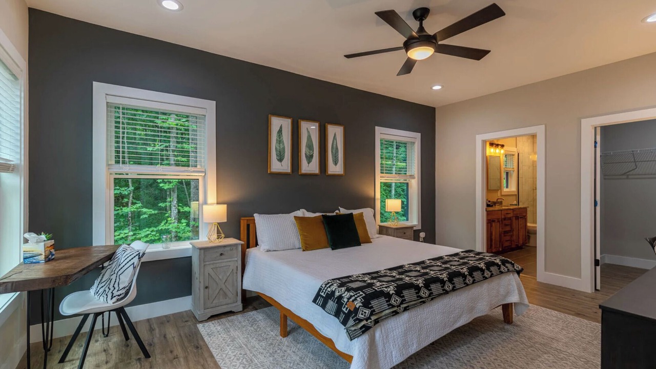Photo of Bedroom in Frank