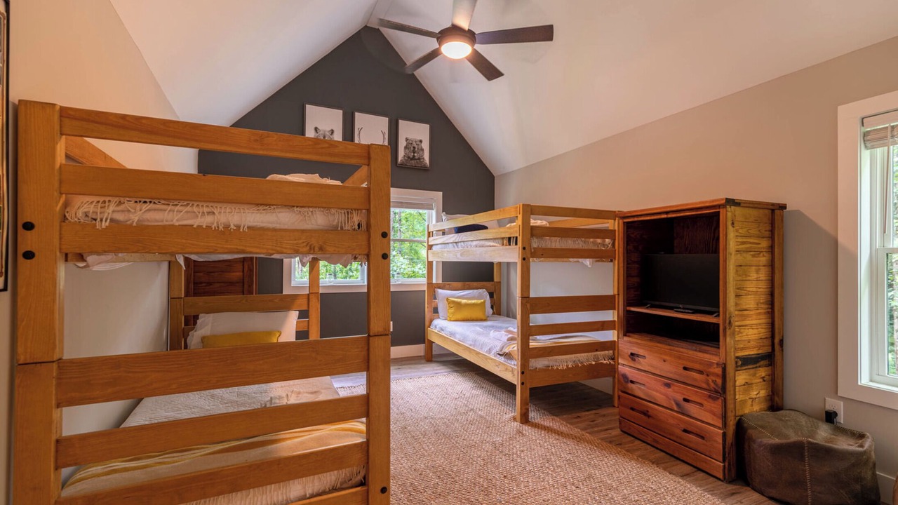 Photo of Bedroom in Frank