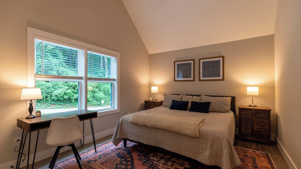 Photo of Bedroom in Frank