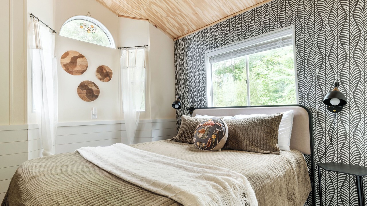 Photo of Bedroom in Old Fort