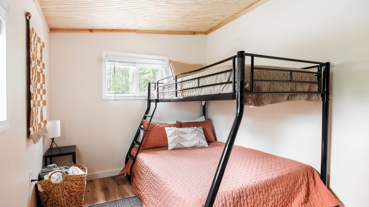 Photo of Bedroom in Old Fort