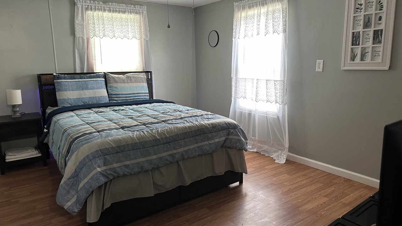 Photo of Bedroom in Ether