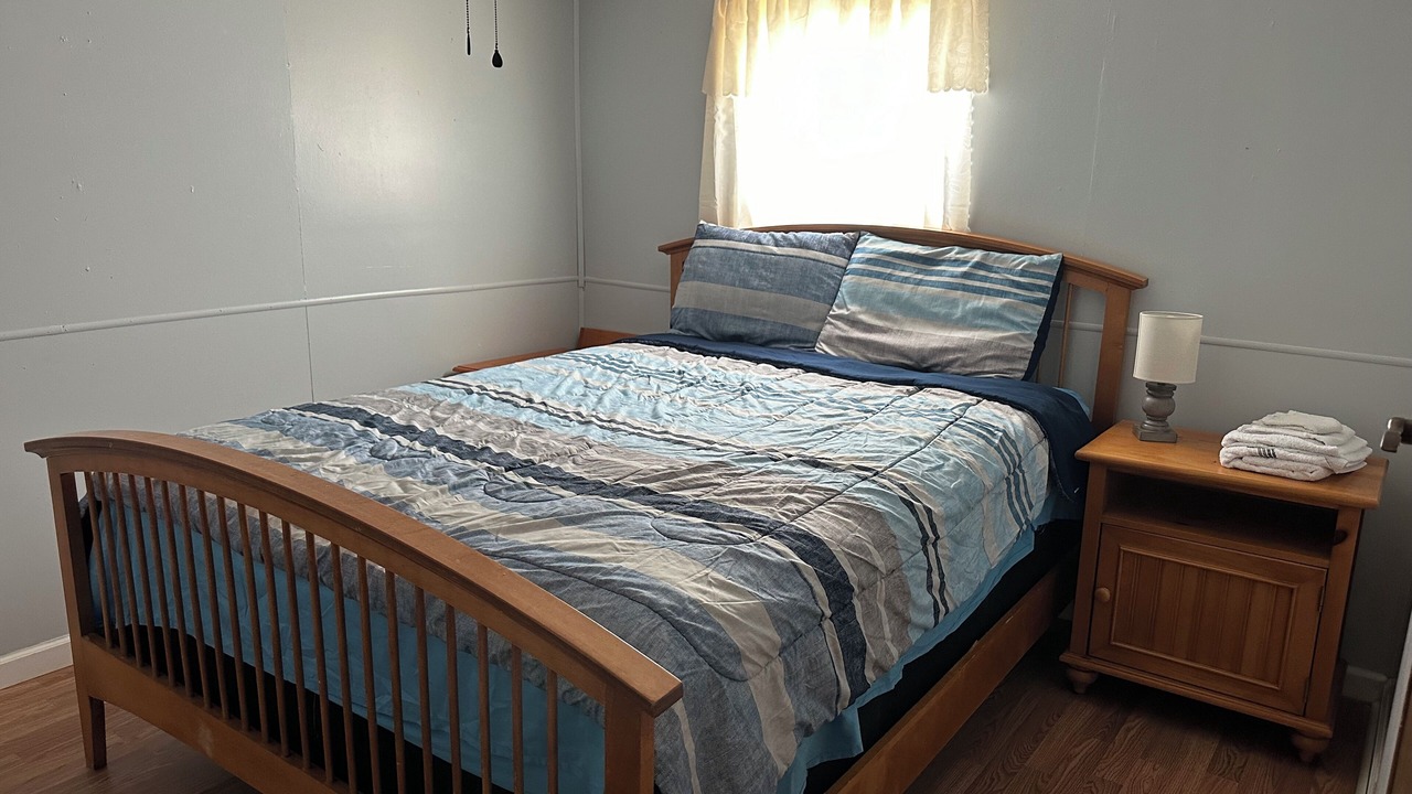 Photo of Bedroom in Ether