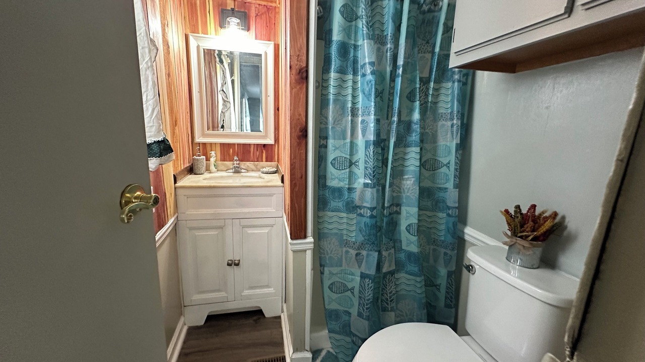 Photo of Bathroom in Ether
