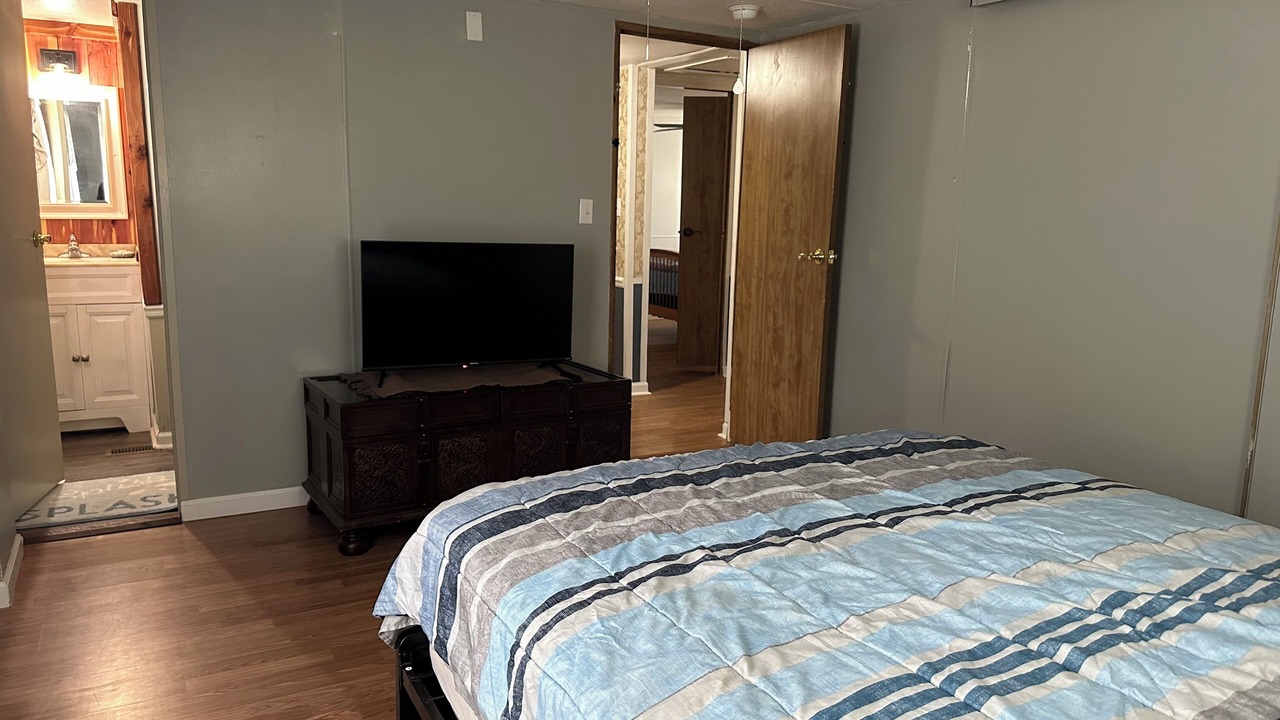 Photo of Bedroom in Ether
