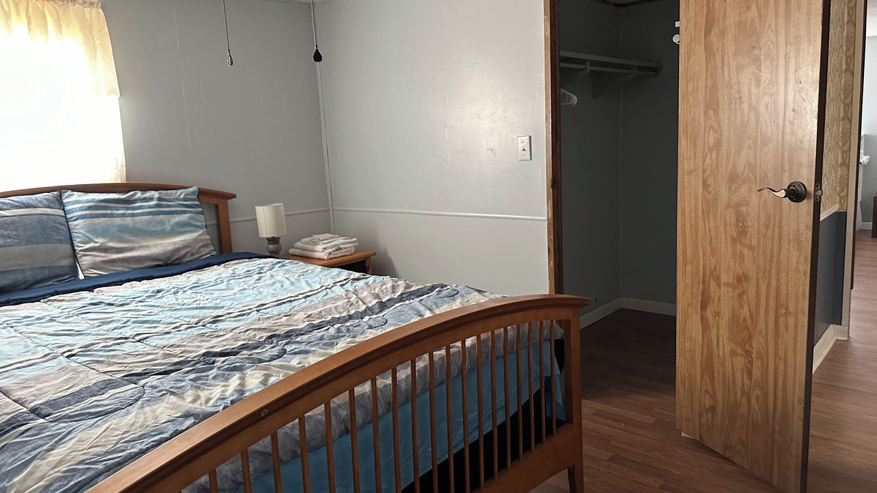 Photo of Bedroom in Ether