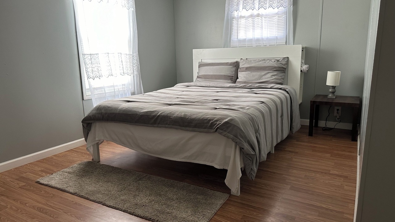 Photo of Bedroom in Ether