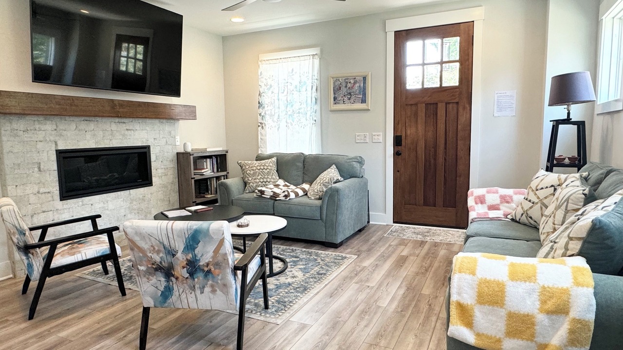Photo of Livingroom in Apex