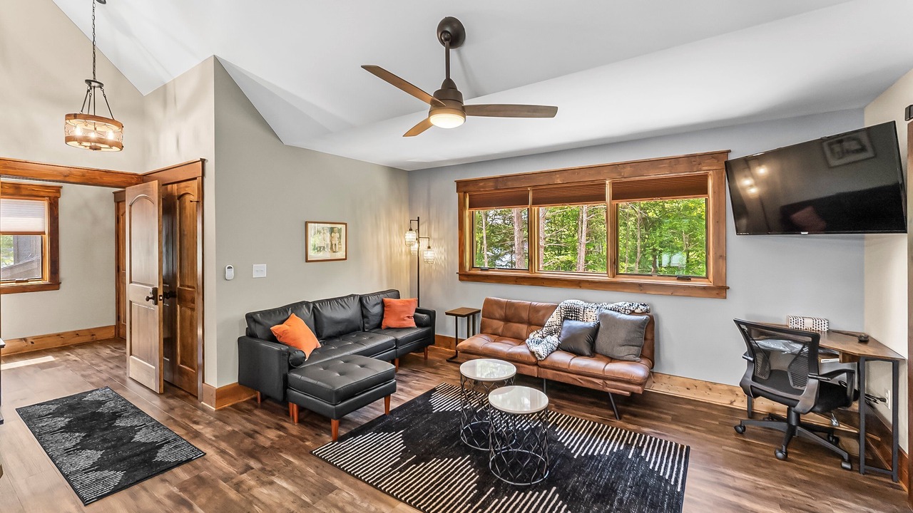 Photo of Livingroom in Nebo