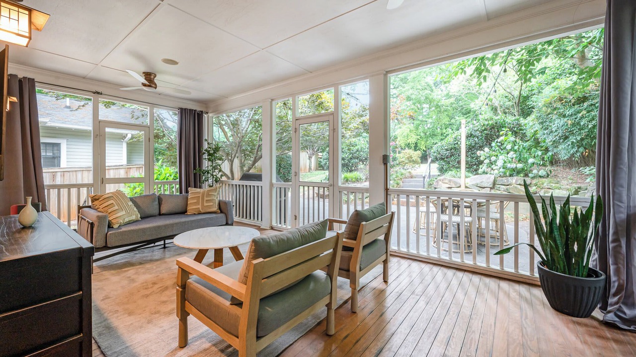 Photo of Outdoor in Plaza Midwood