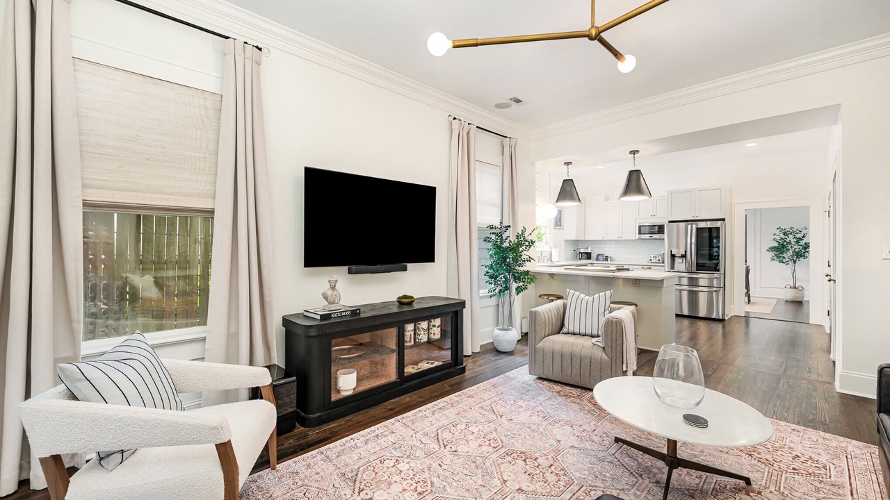 Photo of Bedroom in Plaza Midwood