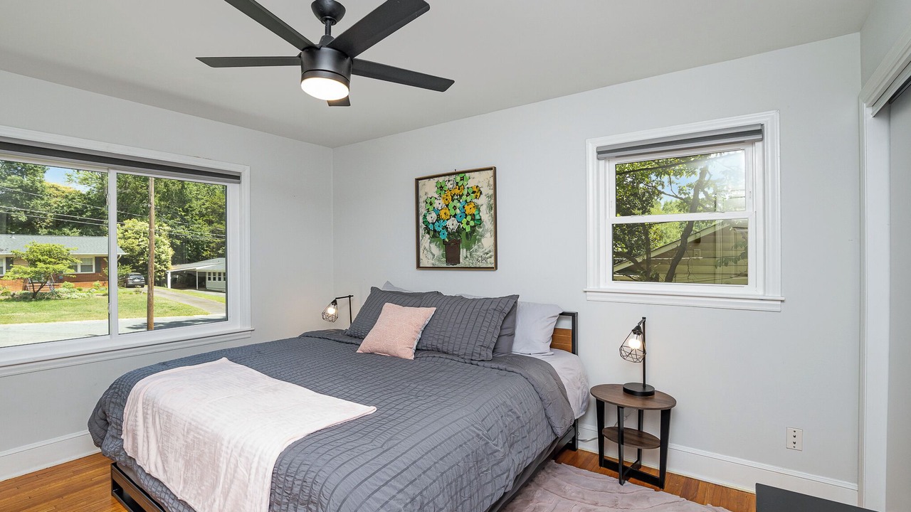 Photo of Bedroom in Starmount
