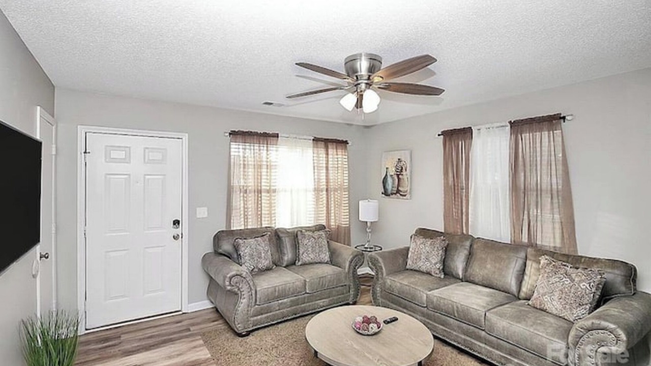 Photo of Livingroom in Charlotte