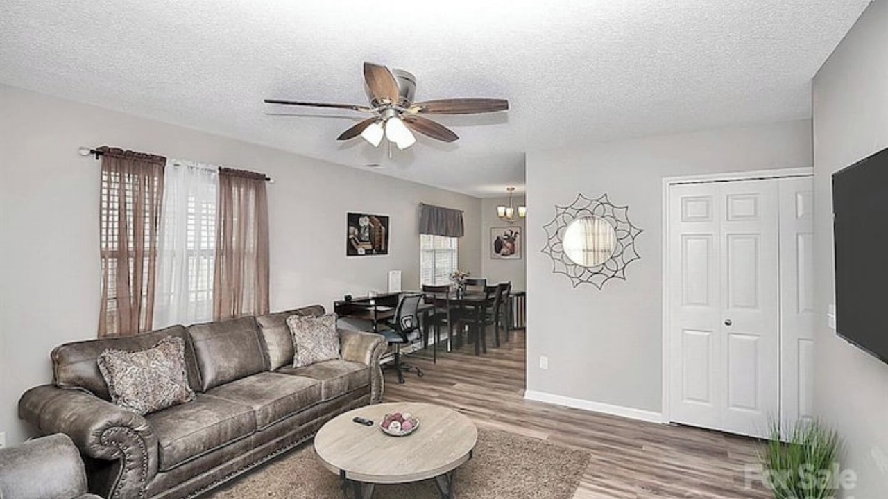 Photo of Livingroom in Charlotte