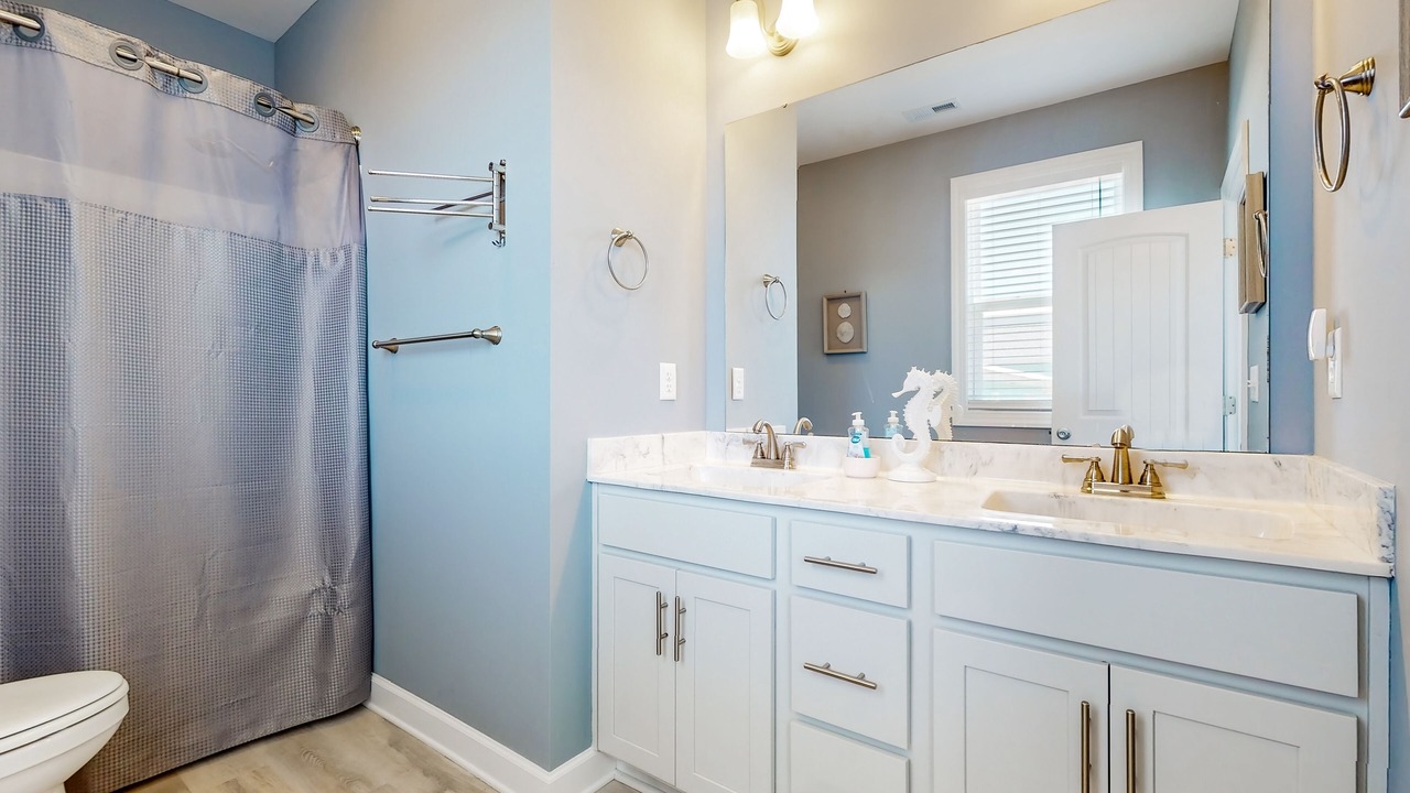Photo of Bathroom in Ocean City Beach