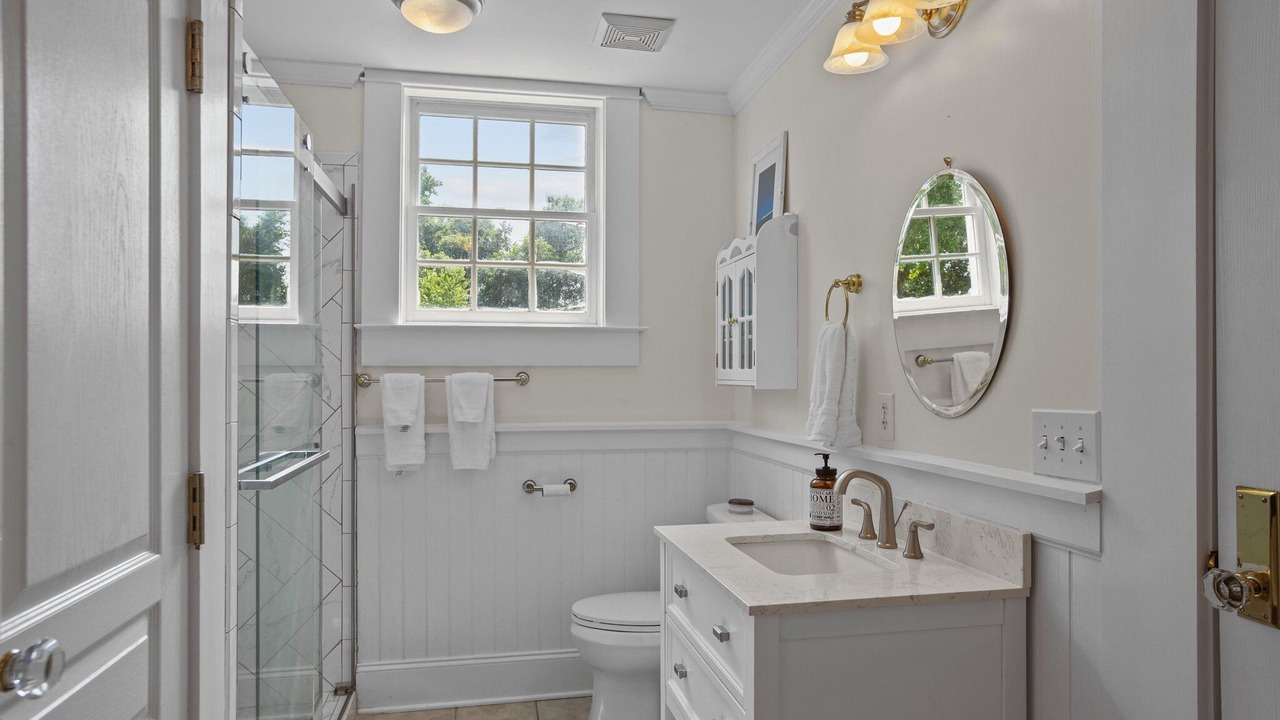 Photo of Bathroom in Roper