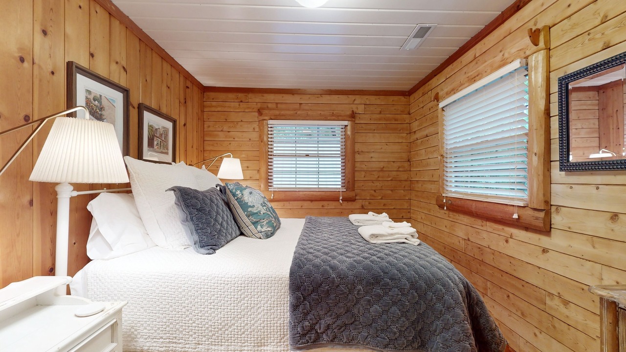 Photo of Others in Lake Toxaway