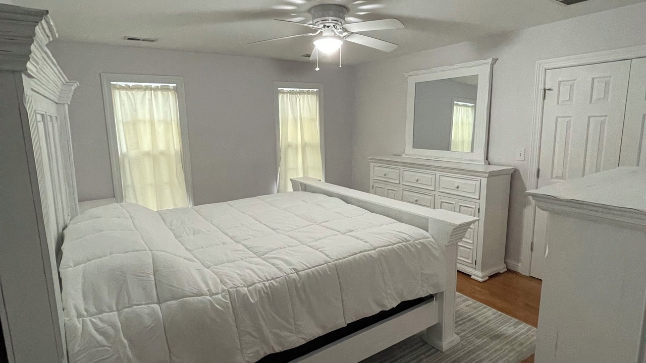 Photo of Bedroom in Cedar Point