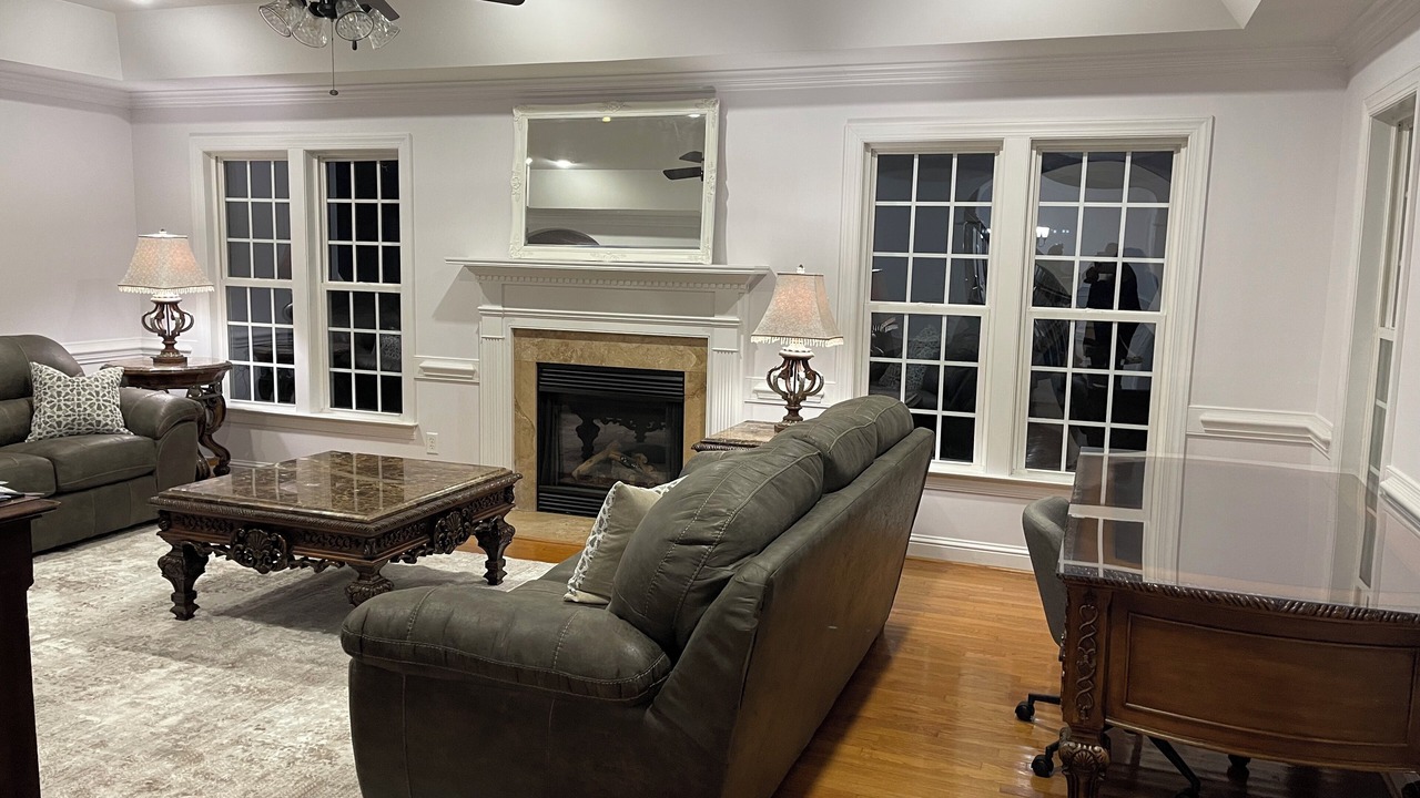 Photo of Livingroom in Cedar Point